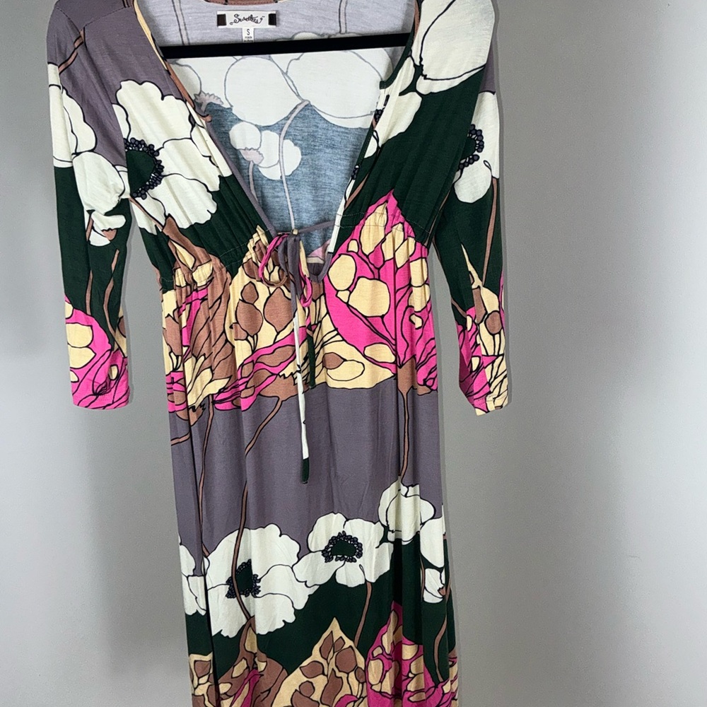 Floral Midi Dress in Bold Pink/Green Pattern excellent condition